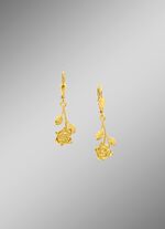 Romantische Ohrringe Rose, beweglich, mit Struktur 