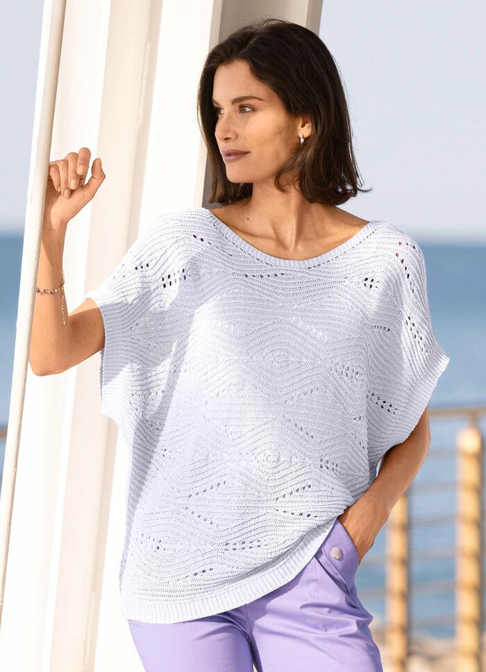 Pulli in quergestricktem Dessin 