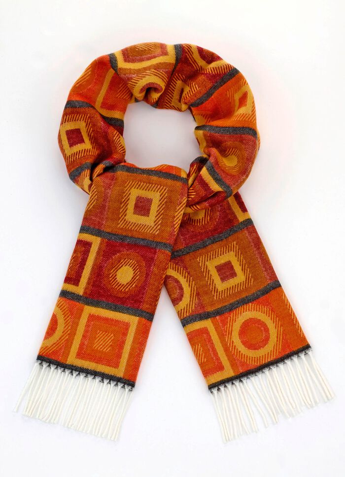Schal mit geometrischen Formen 