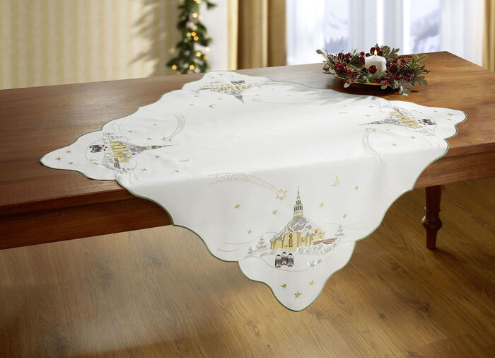 Tisch- und Raumdekoration mit echter Plauener Spitze CREME