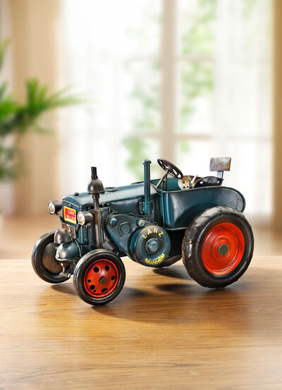 Von Hand gefertigter Traktor Lanz Bulldog - 
