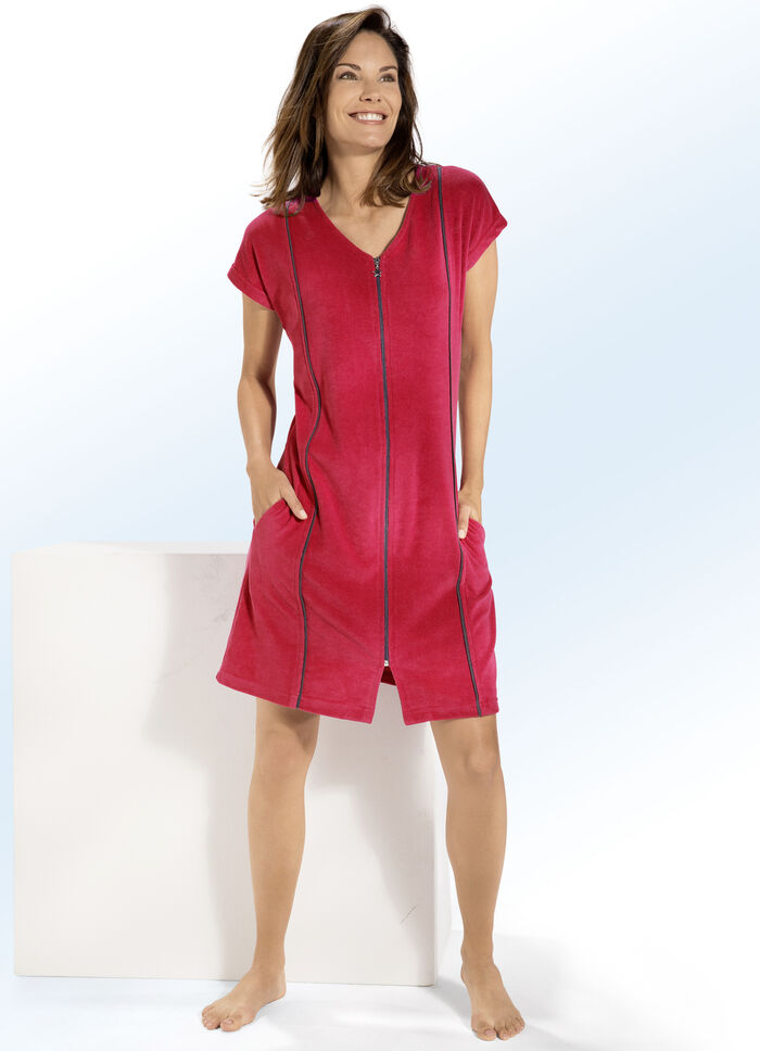 Besonders schönes Hauskleid von Plantier ROT