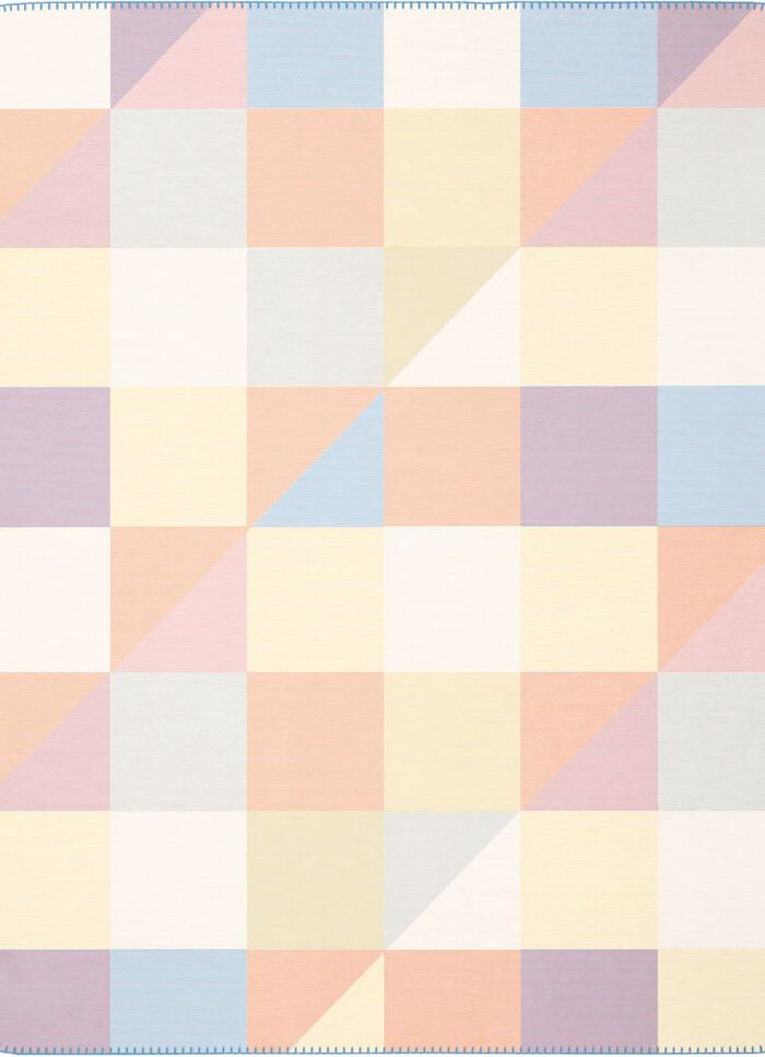 Kuschelig weiche Schlafdecke mit modernen Farbt&ouml;nen 