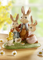 Zauberhafte Hasenfamilie aus Feinsteingut 