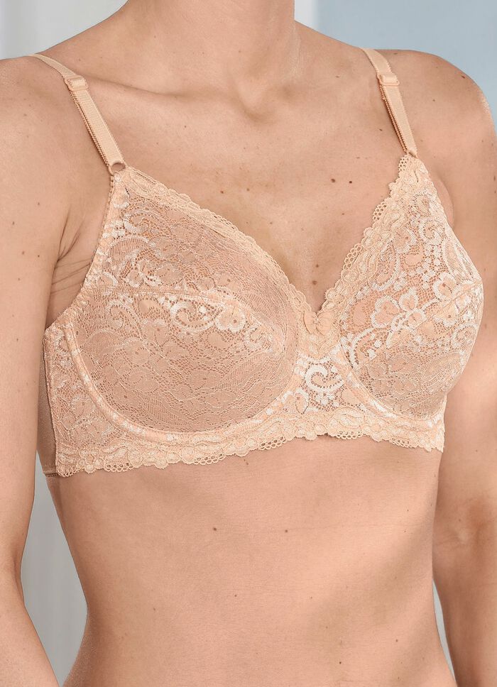 Triumph-Compliment B&uuml;gel-BH mit h&uuml;bscher Spitze 