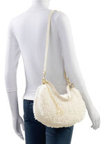 Laurina Tasche aus kuscheligem Teddy-Plüsch und genarbtem Kalbleder ECRU