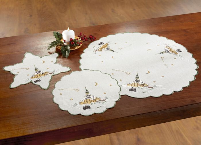 Tisch- und Raumdekoration mit echter Plauener Spitze CREME