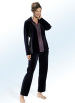 Hausanzug mit tollen Eins&auml;tzen 