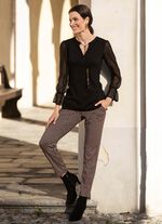 Hose in aktueller Minimaldessinierung 