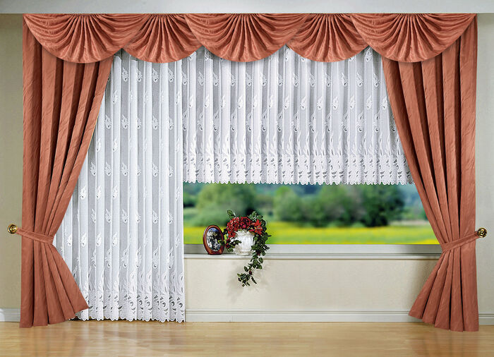 Dekorativer Langvorhang mit Universalschienenband 