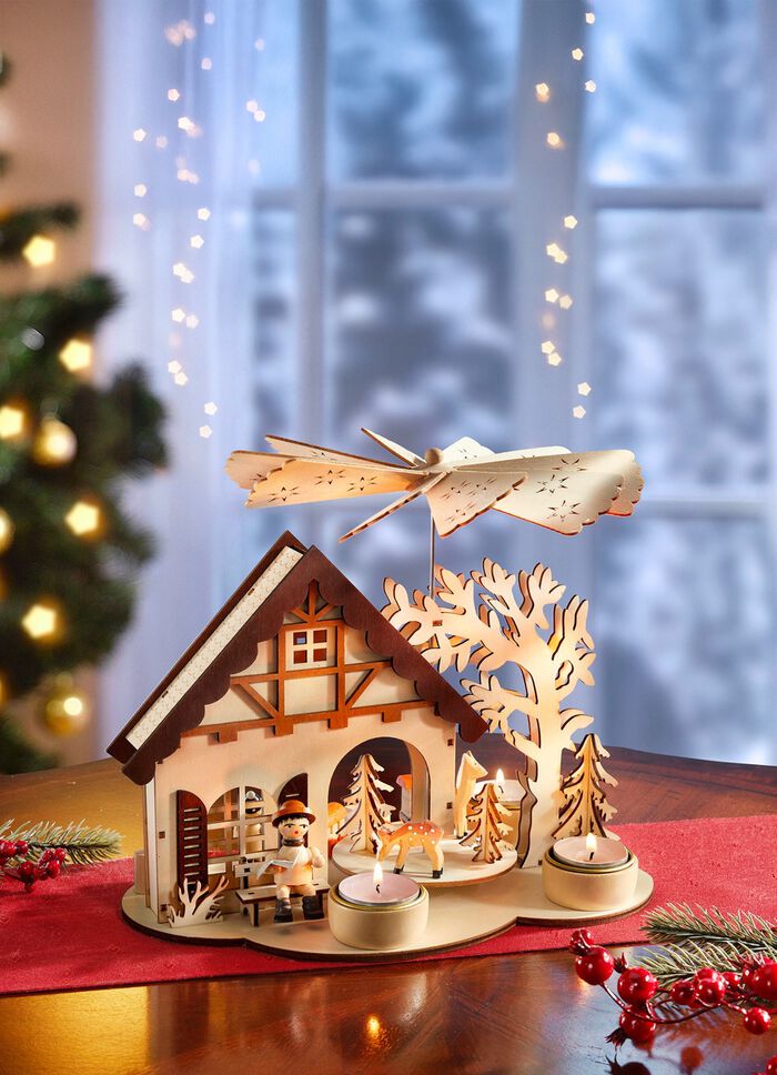 Tischpyramide aus Holz 