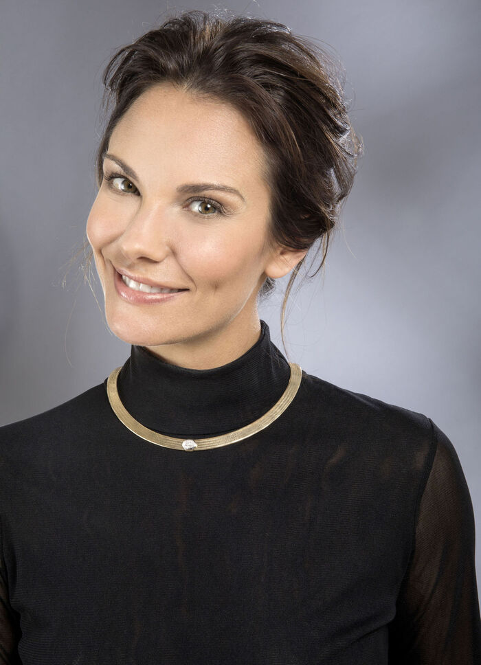 Superflex Halsreif mit Mittelteil in Weissgold 