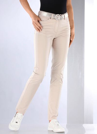 Jeans mit Push-up-Effekt 