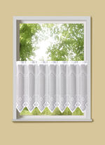 Kurzvorhang mit grafischem Muster und Stangendurchzug 