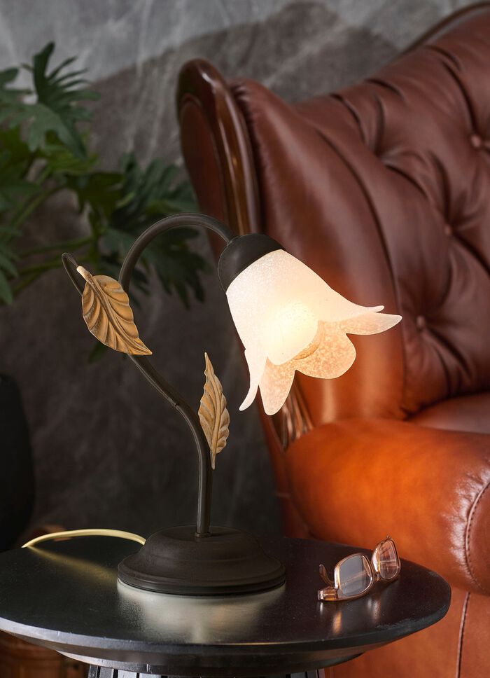 Tischlampe aus Metall mit Glasschirm 