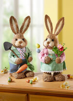 Bast-Hase aus Kunst und Textilmaterial, 