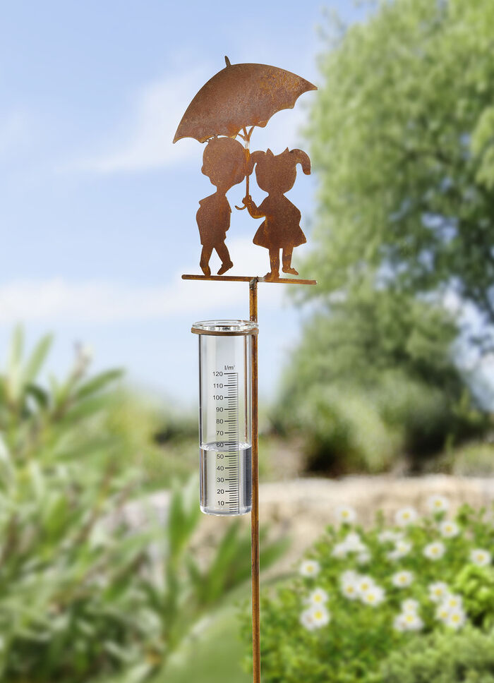 Regenmesser aus gerostetem Stahlblech 