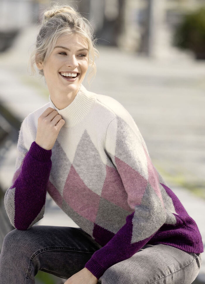 Pullover in sehr flauschiger Qualität BEERE-GRAU-ECRU