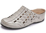 Gemini Clog mit luftigen Durchbrüchen TAUPE