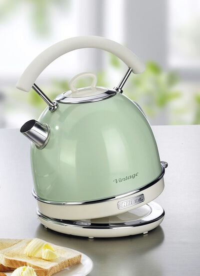 &laquo;Ariete&raquo; Wasserkocher in verschiedenen Farben 