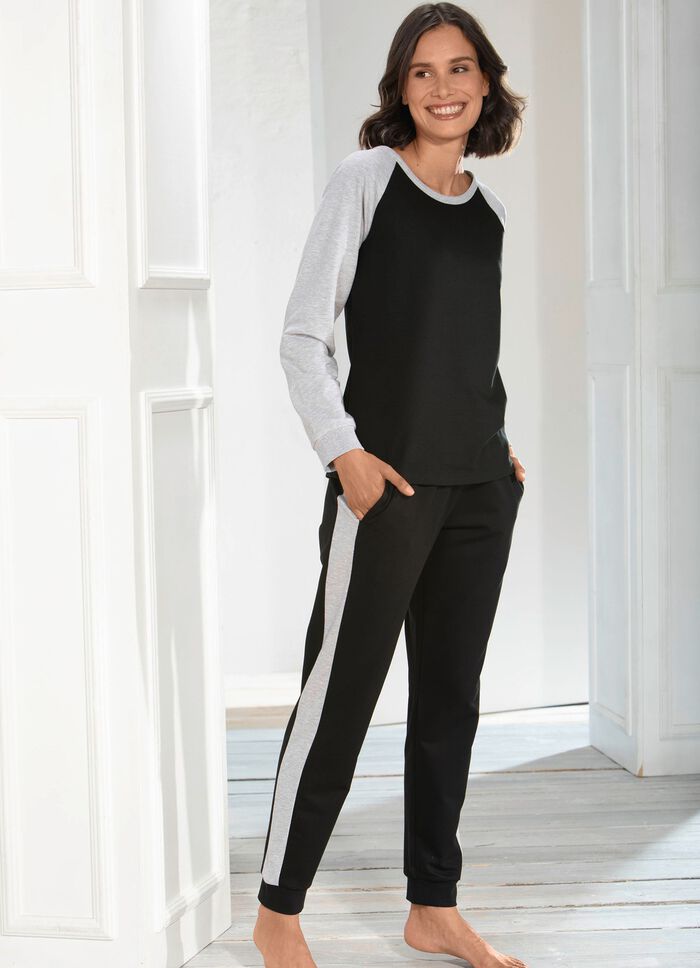 Hausanzug von Laurina 