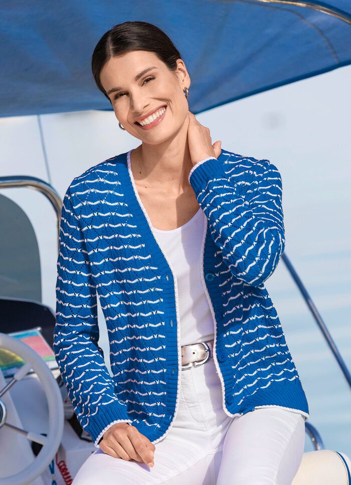 Strickjacke mit feinen Ringeln und Ajourrauten AZURBLAU-WEISS