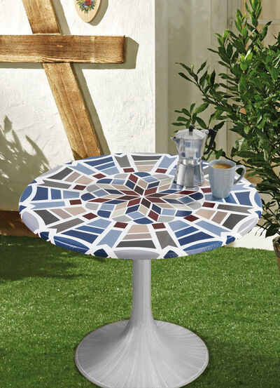 Spann-Tischdecke mit Mosaik-Dessin 