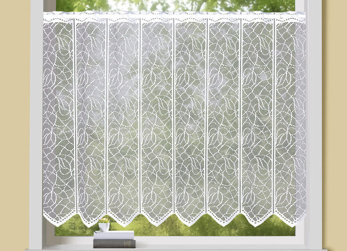 Kurzvorhang aus Jacquard mit Stangendurchzug 