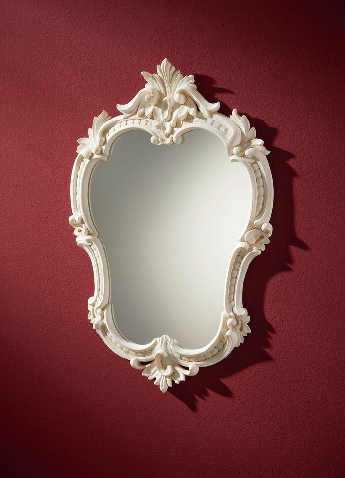 Spiegel im Barock-Stil 