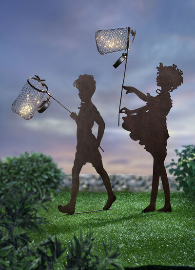 Kinder mit Solar-Kescher 
