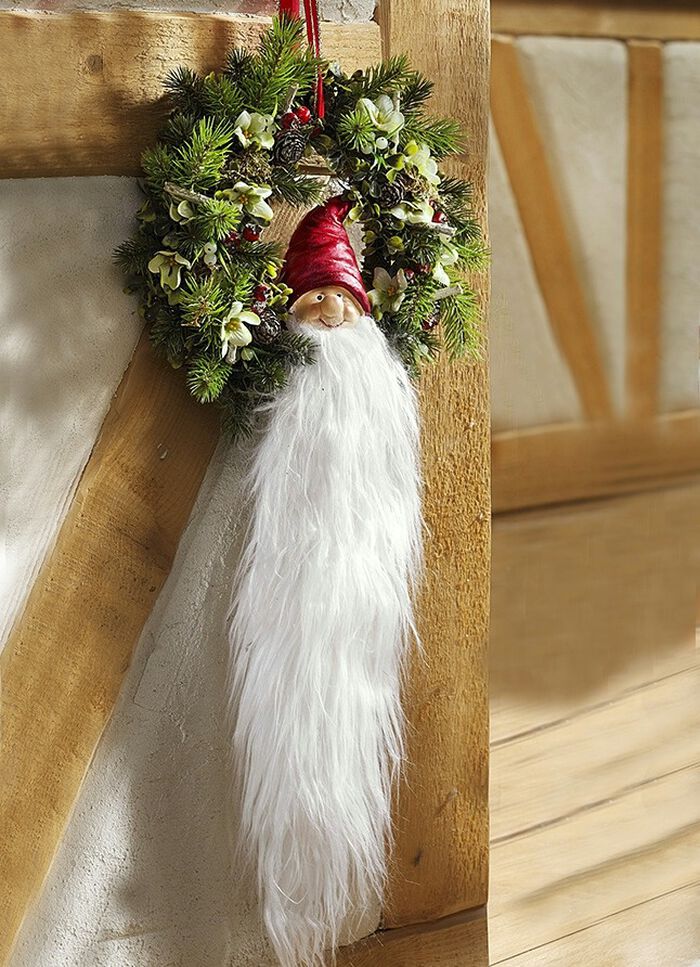 Wandkranz mit Wichtelkopf 