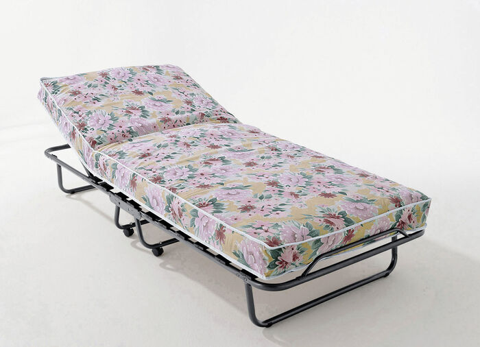 Gästebett mit Lattenrost und 4 Rollen 