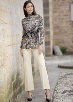 Shirt mit gesmoktem Stehkragen, 