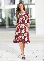 Kleid in schwingender Schlupfform 