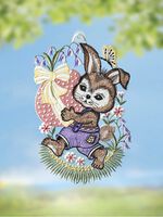 Fensterbild Osterhase mit Ei aus Plauener Spitze 