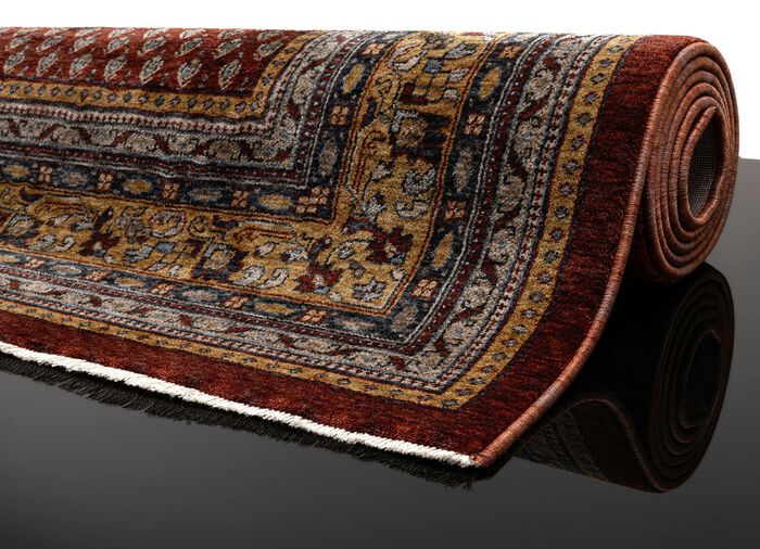 Klassisch sch&ouml;ne Br&uuml;cken und Teppiche mit hoher Flordichte 