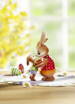 Hasenmama aus hochwertigem Feinsteingut 