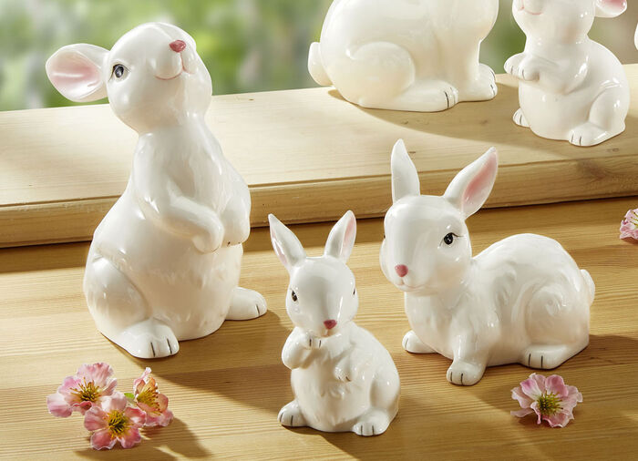 Hasenfiguren aus Keramik, 