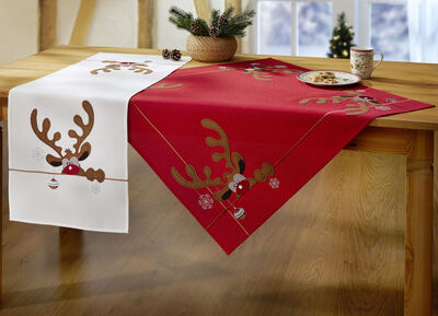 Tisch- und Raumdekoration mit Elch-Motiven - 