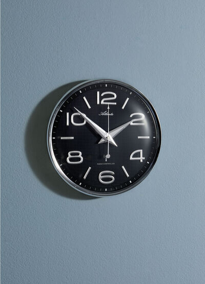 Wanduhr mit Funkuhrwerk - 