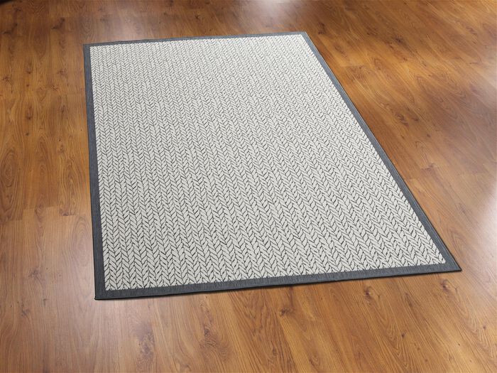 Br&uuml;cken und Teppiche f&uuml;r den Innen- und Aussenbereich 