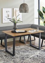 Esstisch auf schwarzem Metallgestell 