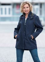Funktionsjacke mit kleinem Regenschild an der abnehmbaren Kapuze NAVY