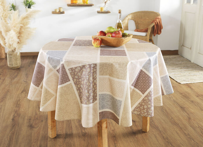 Tischdecke in Patchwork-Optik 