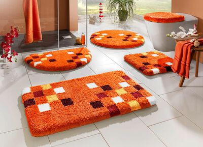 Badgarnitur mit latexierter, rutschhemmender R&uuml;ckseite 