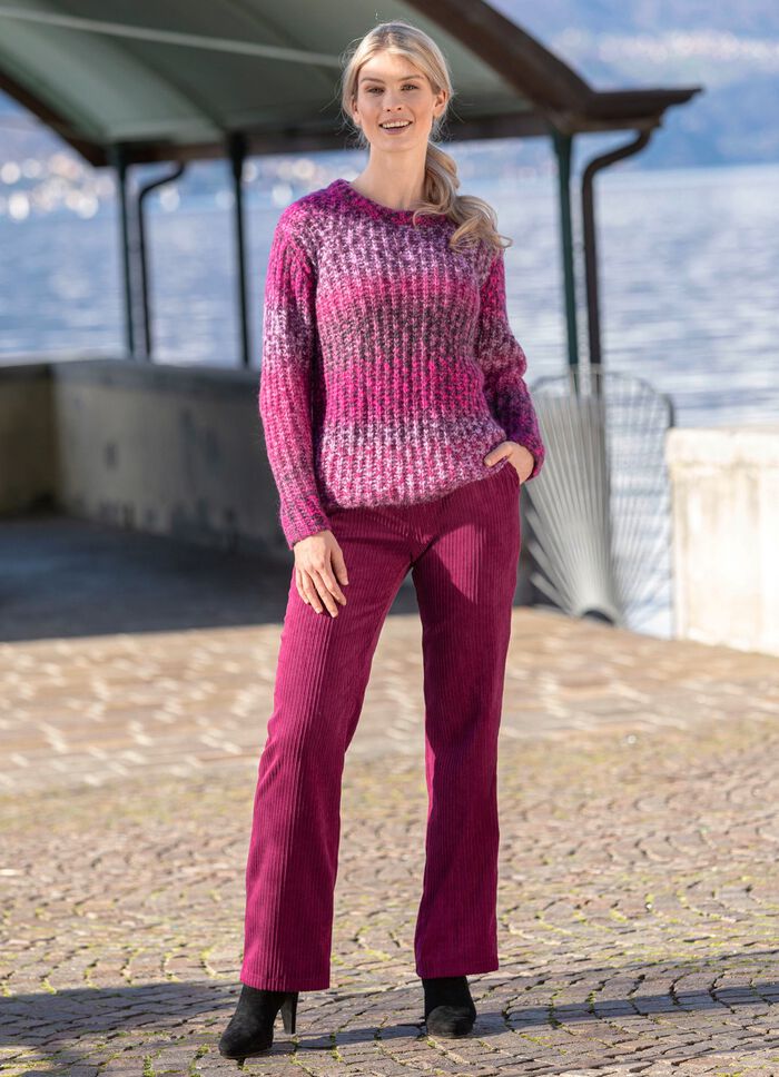 Hose in modischer Weite 