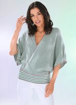 Pulli in Wickeloptik 