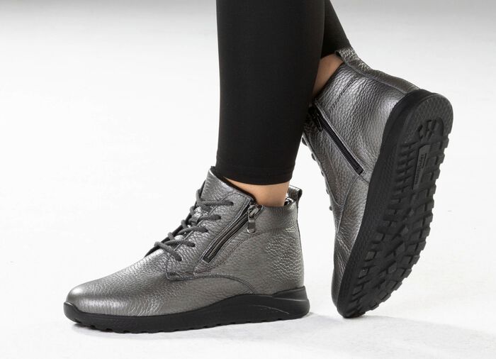 Waldl&auml;ufer, bequeme Damen-Stiefeletten, Winterschuhe, Weite H, aus Hirschleder 