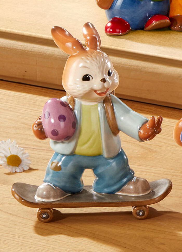 Handgefertigte Hasenschule aus dem Hause Goebel 
