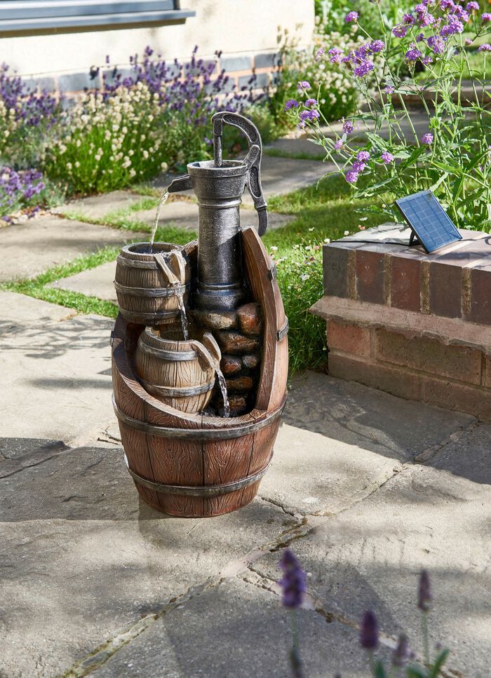 Solarbrunnen &raquo;Fass mit Pumpe&raquo; 